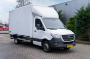 Bakwagen met laadklep