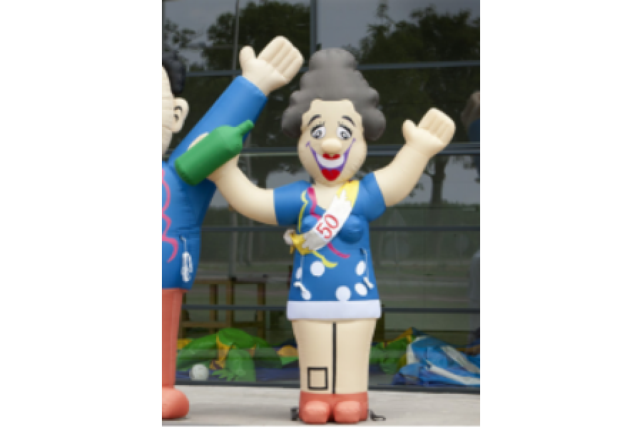 Sarah opblaaspop - Edwin Smulders Verhuur & Foodtruck - 1