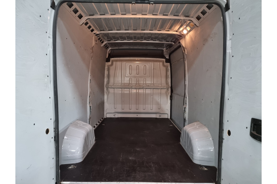 Bestelbus 11,3m3 - J. van Heeswijk auto's - 3