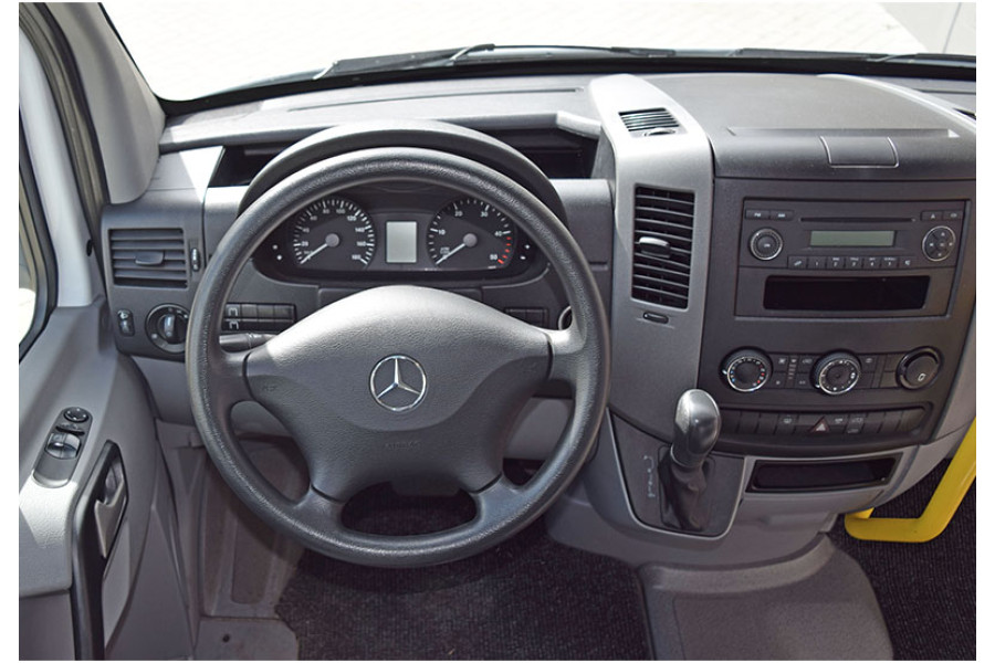 Rolstoelbus - Kuperus Autoverhuur - 5