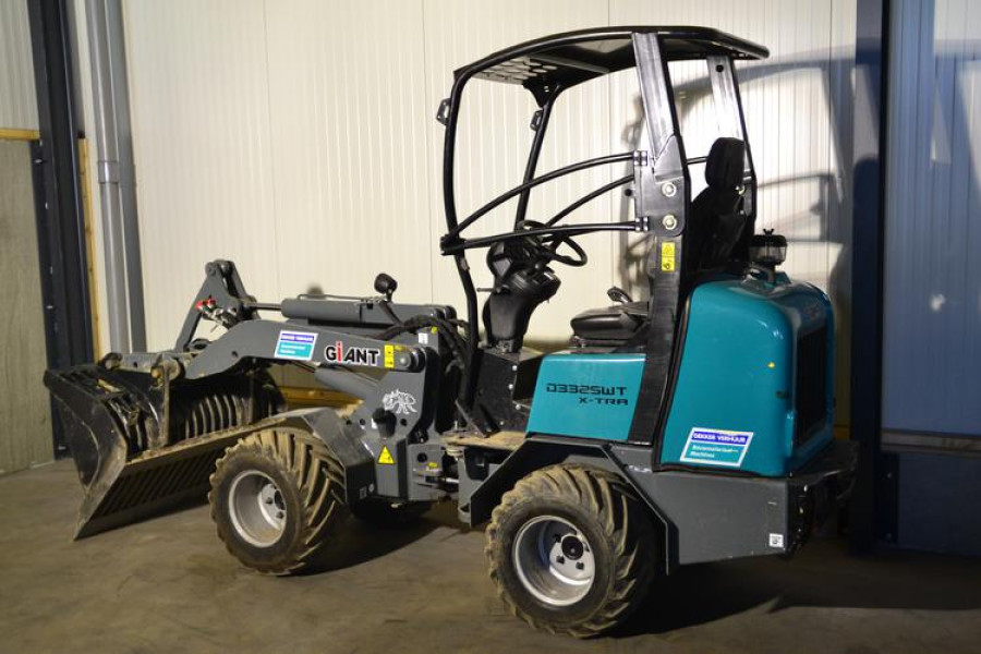 Mini kniklader - 1,5 ton - Dekker Verhuur - 1