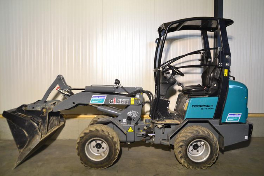 Mini kniklader - 1,5 ton - Dekker Verhuur - 1