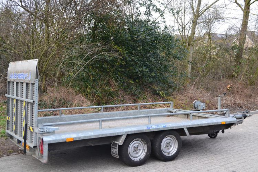 Machinetransporter 3000 kg - Dekker Verhuur - 1