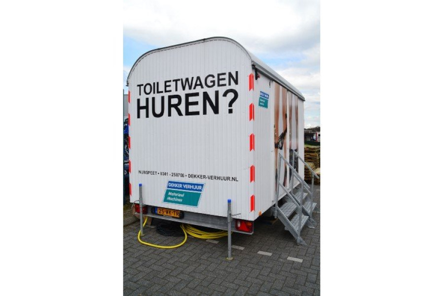 Toiletwagen klein - Dekker Verhuur - 1