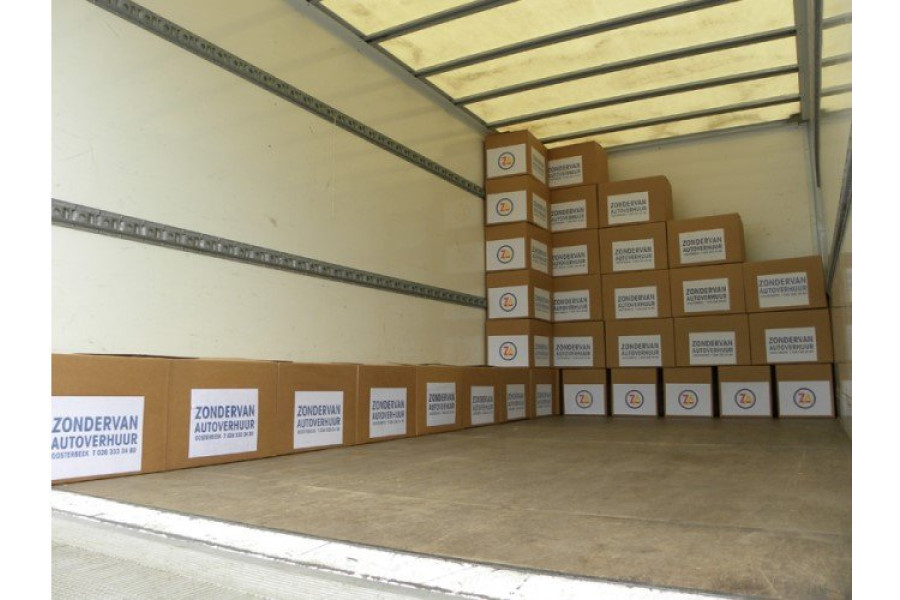 Bakwagen met laadklep - Zondervan Autoverhuur Oosterbeek - 1