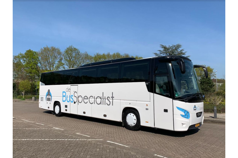 Touringcar 50-54 personen - deBusSpecialist - deLimoSpecialist - 5