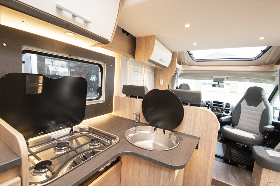 Camper 4 persoons - Campers & Cars - 4