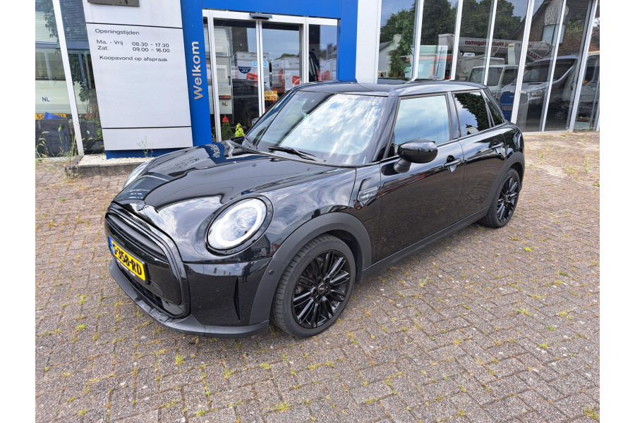 Hatchback | Mini Cooper 5-deurs - Wouter Hageman B.V. - 2