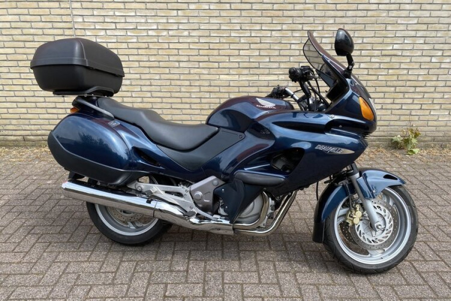 Toermotor | Honda Deauville NT650V - Car Diamonds - 2