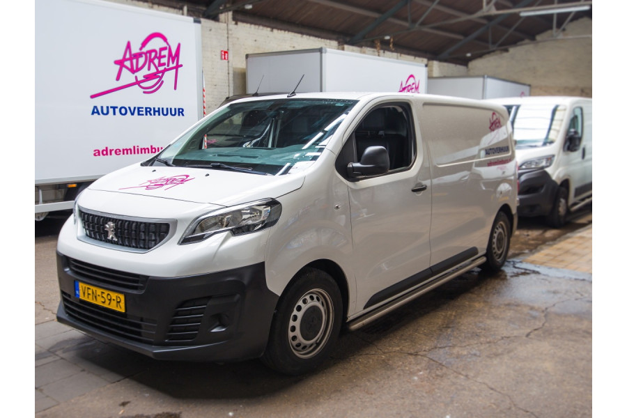 Bestelbus - Autoverhuur Limburg - zijaanzicht