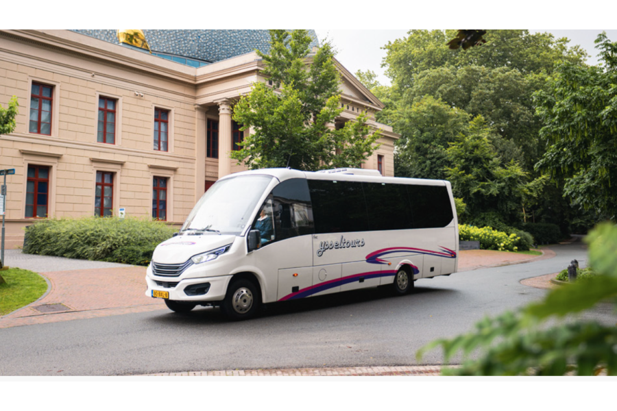 Bus 30 personen huren - IJseltours BV - 1