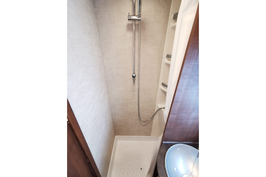 XGO Dynamic 98 Plus - Dutch Bull Campers - 7