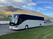 53 persoons touringcar