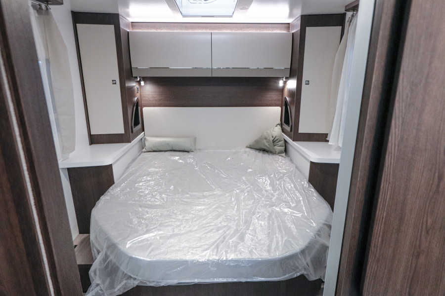 Automaat - Benimar Cocoon 496 - Camperverhuur aan de Vecht - 8