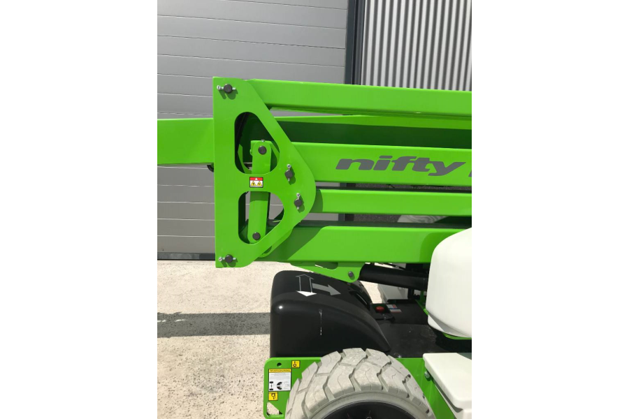 Knikarmtelescoophoogwerker 15,7m - Van Adrighem - 5