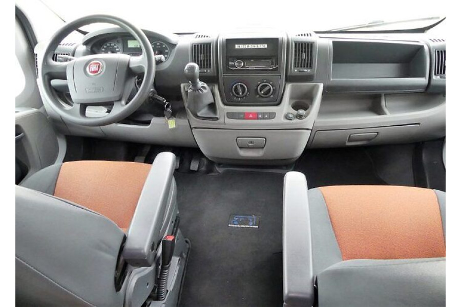 Knaus - Camperverhuur van der Wal - 2