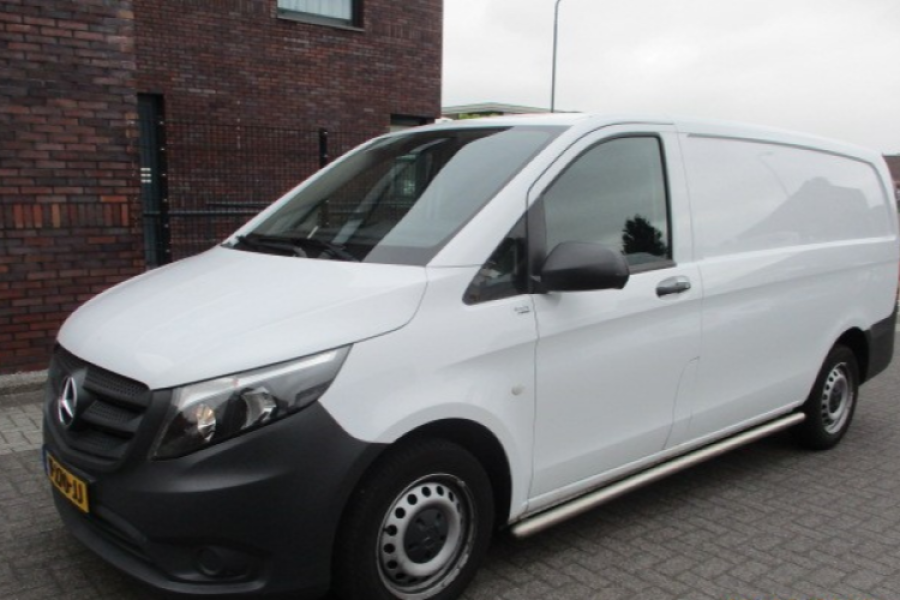 Bestelbus 5m³ - Autoschade Bert Verweijen bv - 1