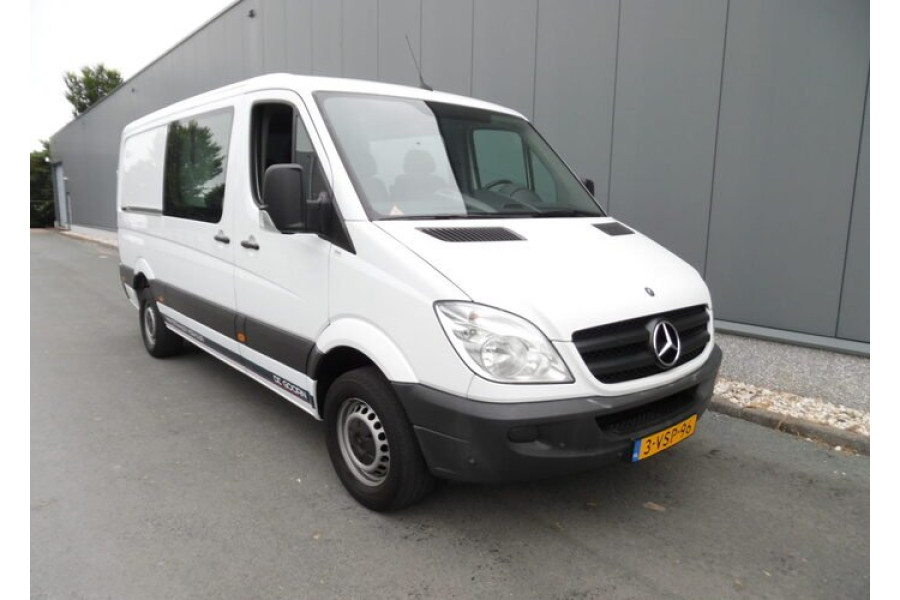 Bestelbus met dubbele cabine - Van Straalen Verhuur - 1