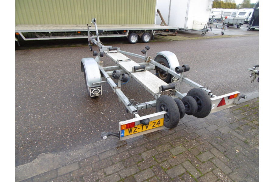 Boottrailer | enkelas - Aanhangwagenbedrijf van de Burgwal - 1