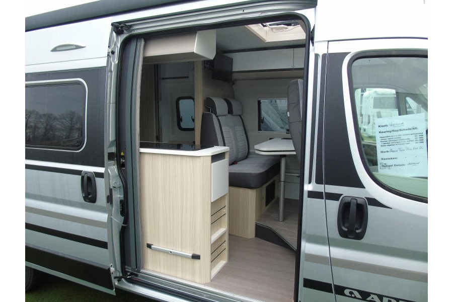Buscamper | Adria Twin 640 SL-1 - Camper- en Caravancenter - 1