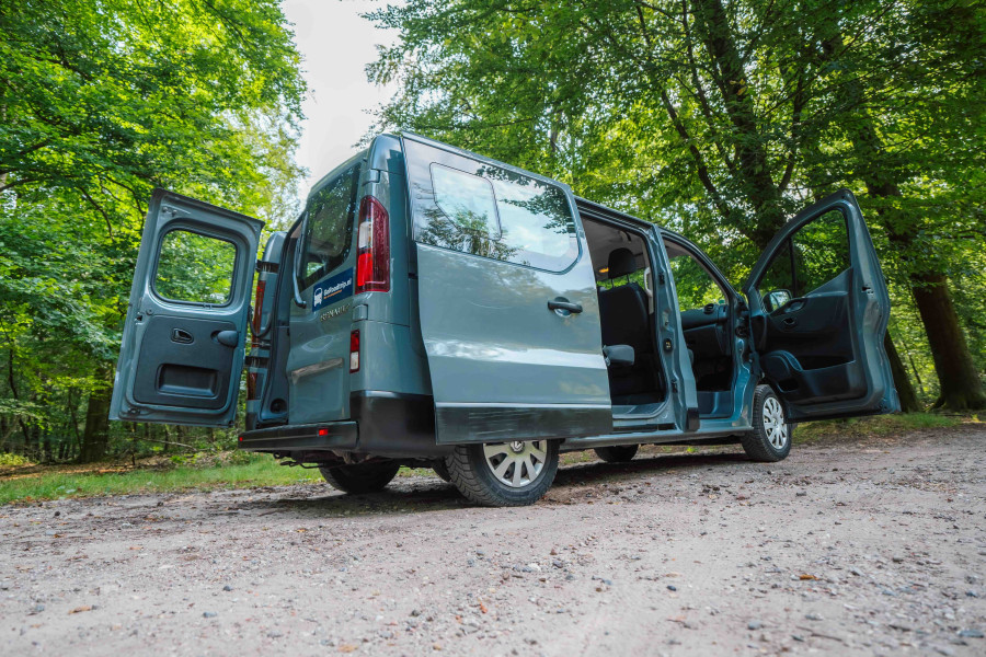 Renault Trafic (of vergelijkbaar) | Kilometervrij - GoRoadtrip Auto- en Busverhuur - 2