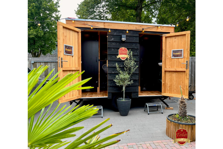 Toilet Chalet Deluxe - Toilet Chalet - 5