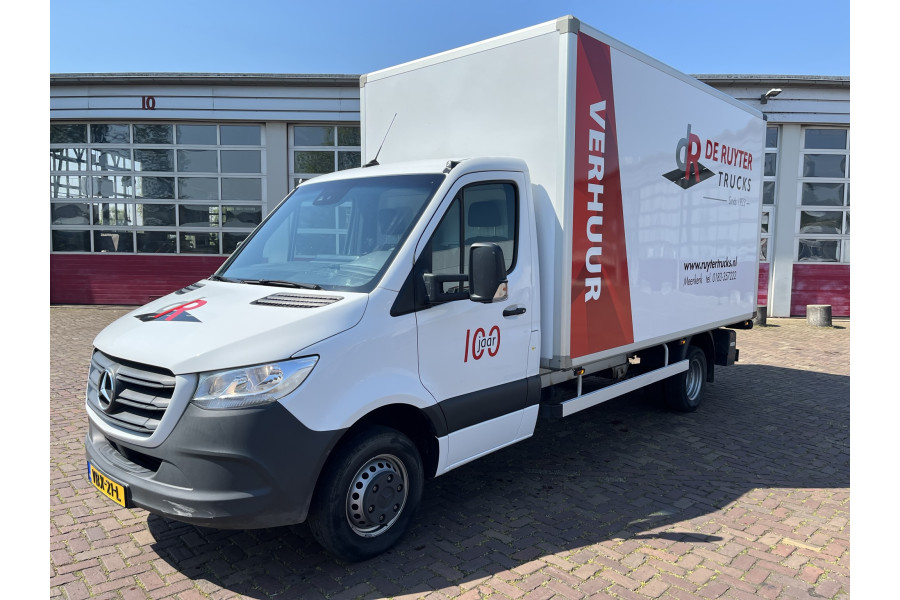 Meubelbak met laadklep - De Ruyter Trucks - 2