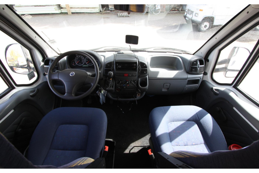 Camper Dethleffs Globetrotter 7 persoons - Brabant Caravans - 9