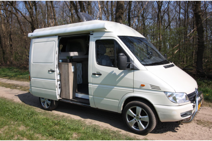Witte Buscamper Mercedes-benz Sprinter 311 - Brabant Caravans - 1