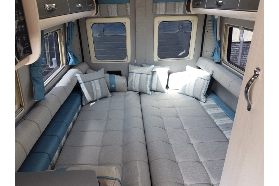 Auto-Sleeper Warwick XL-2 - Dutch Bull Campers - 5