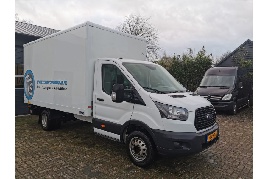 (Verhuis)bakwagen met laadklep - TTS Autoverhuur - zijkant