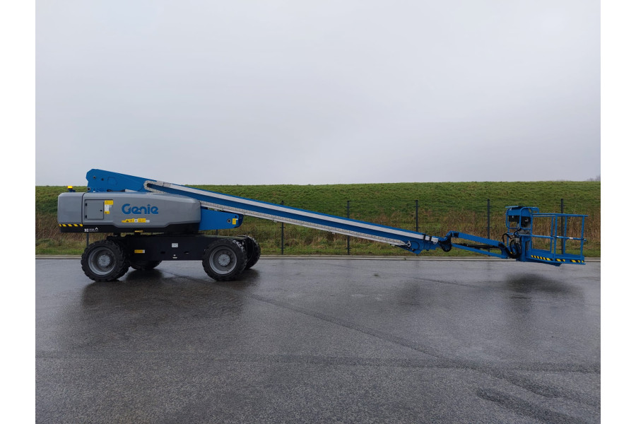 Telescoophoogwerker 27,9m - Van Adrighem - 2