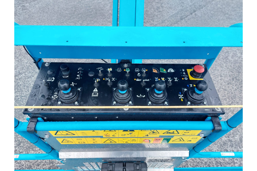 Telescoophoogwerker 34m - Van Adrighem - 11