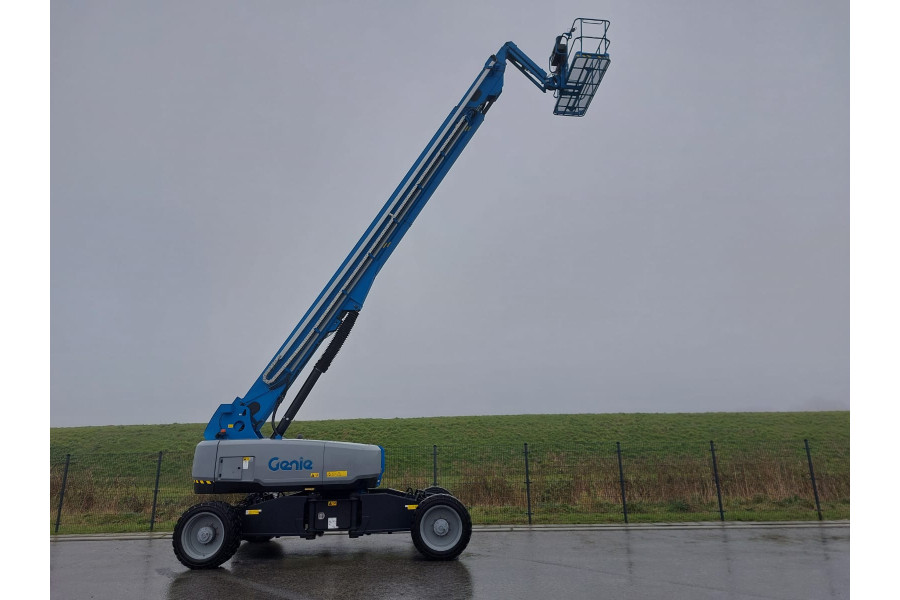 Telescoophoogwerker 40,1m - Van Adrighem - 2