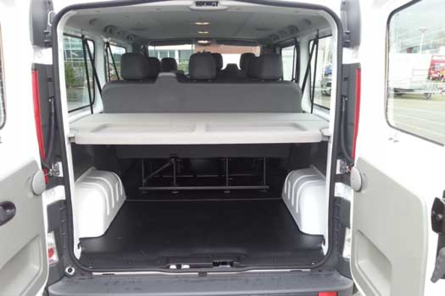 Renault Trafic 9-persoons - Adriaanse Autoverhuur - 4