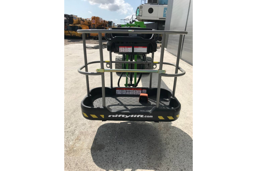 COPY - Schaarhoogwerker 12m - Van Adrighem - 8