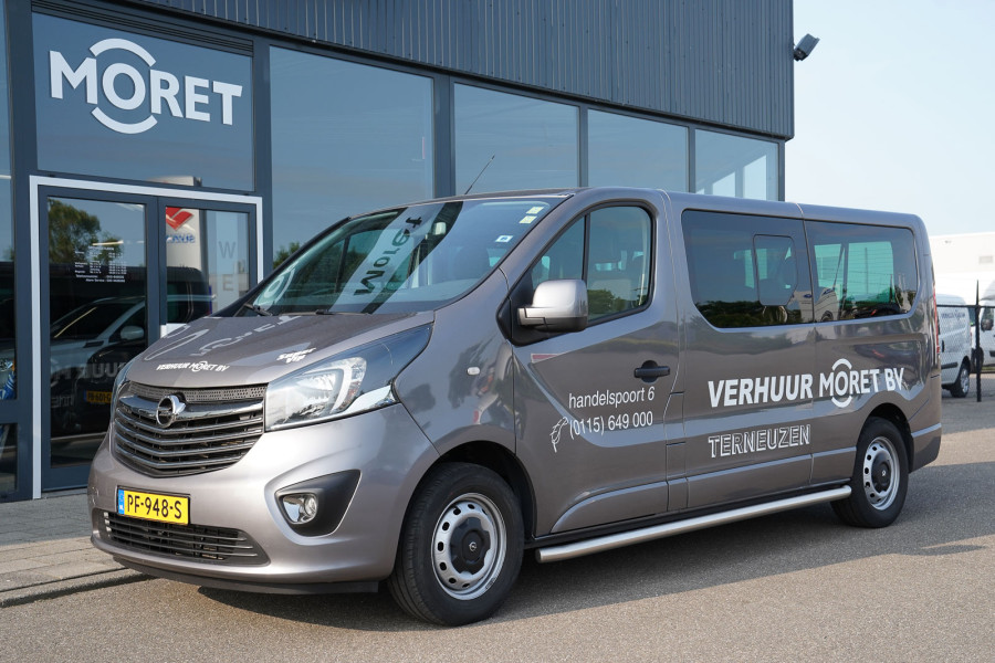 Personenbus 9 persoons - Automobielbedrijf Moret - 2