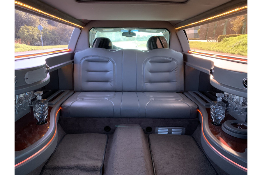 Cadillac Limousine roze - deBusSpecialist - deLimoSpecialist - 7